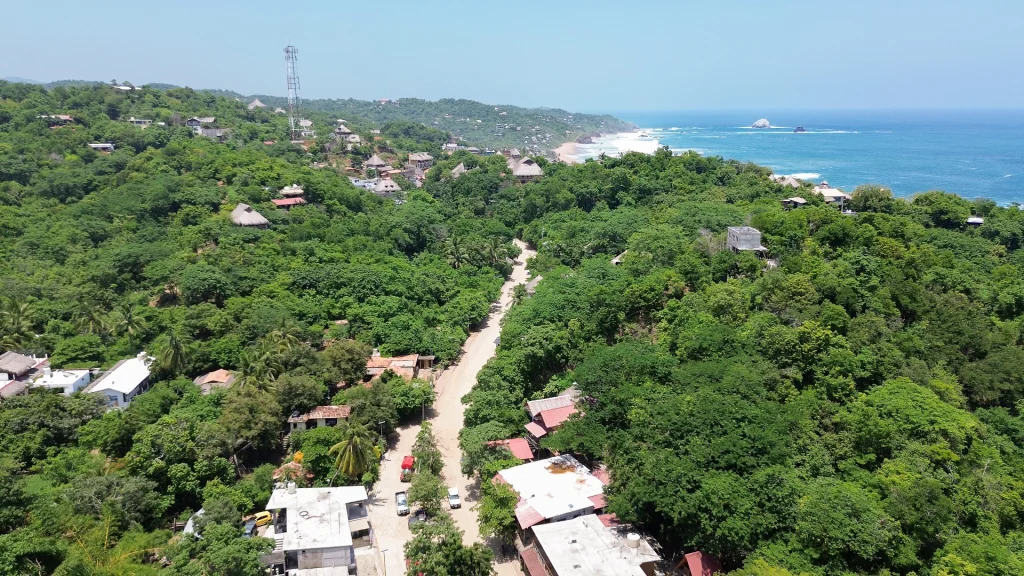 Terreno en Venta en Mazunte Centro. con Acceso Privado y Alta Plusvalía - 4